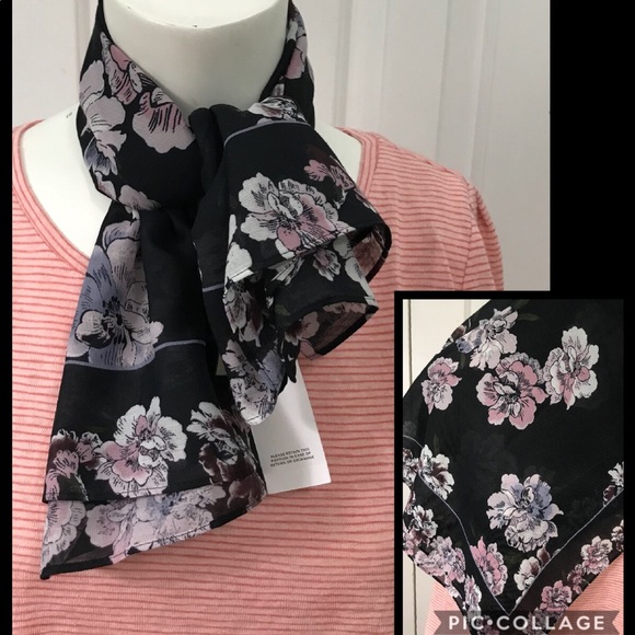 LOFT Accessories - ONE LEFT‼️ LOFT outlet🌺 Floral Accent Scarf